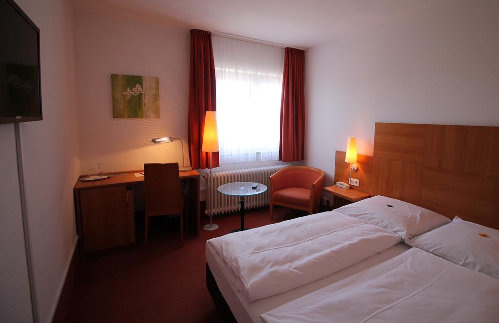 Hotel Westerfeld Hemmingen  Exteriér fotografie